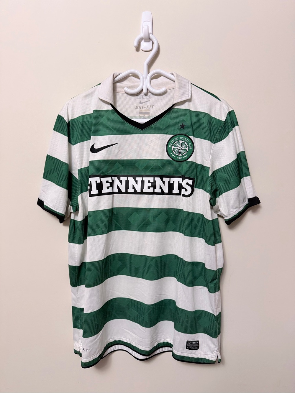 2010-11 Nike Celtic Football Club Green & White Hoops Jersey - Tennents